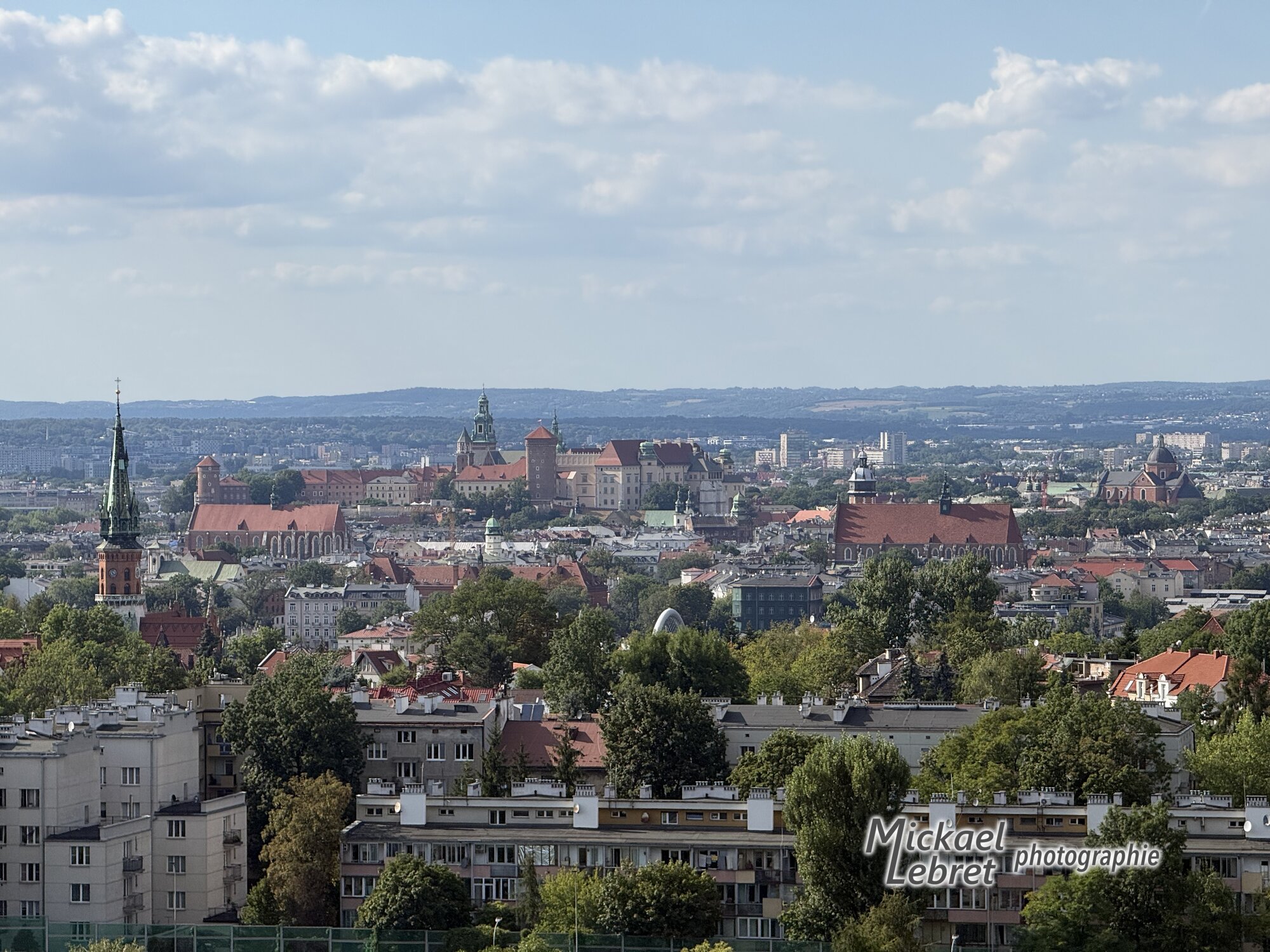 Le Wawel et les flèches de la vieille ville, vus du tertre