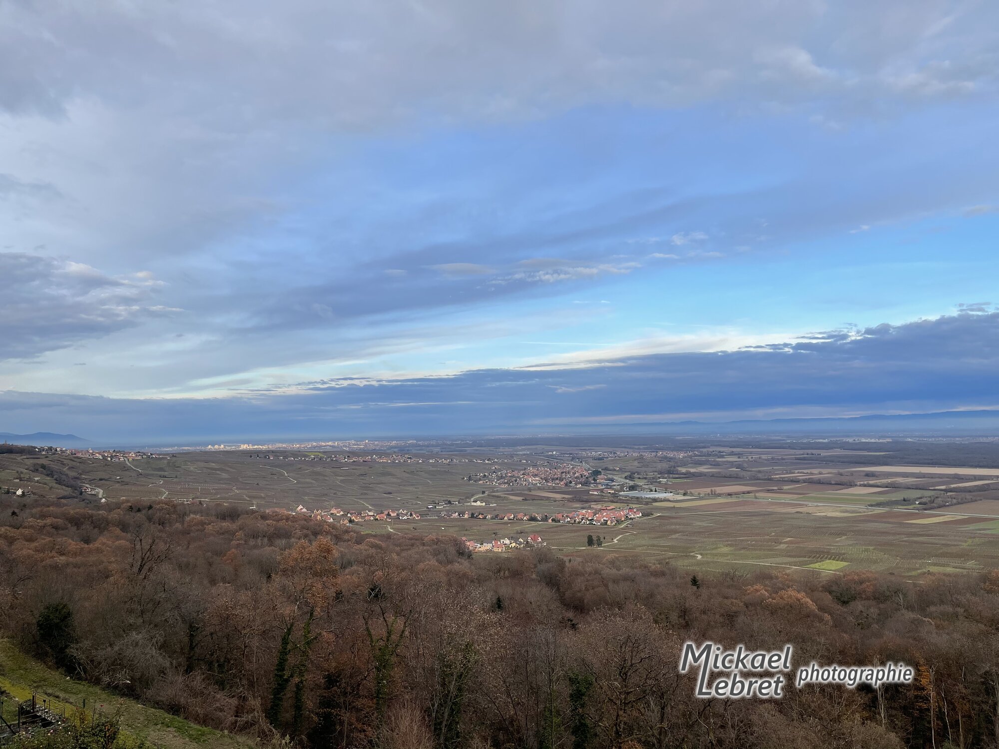 La plaine d'Alsace depuis la terrasse de la chapelle