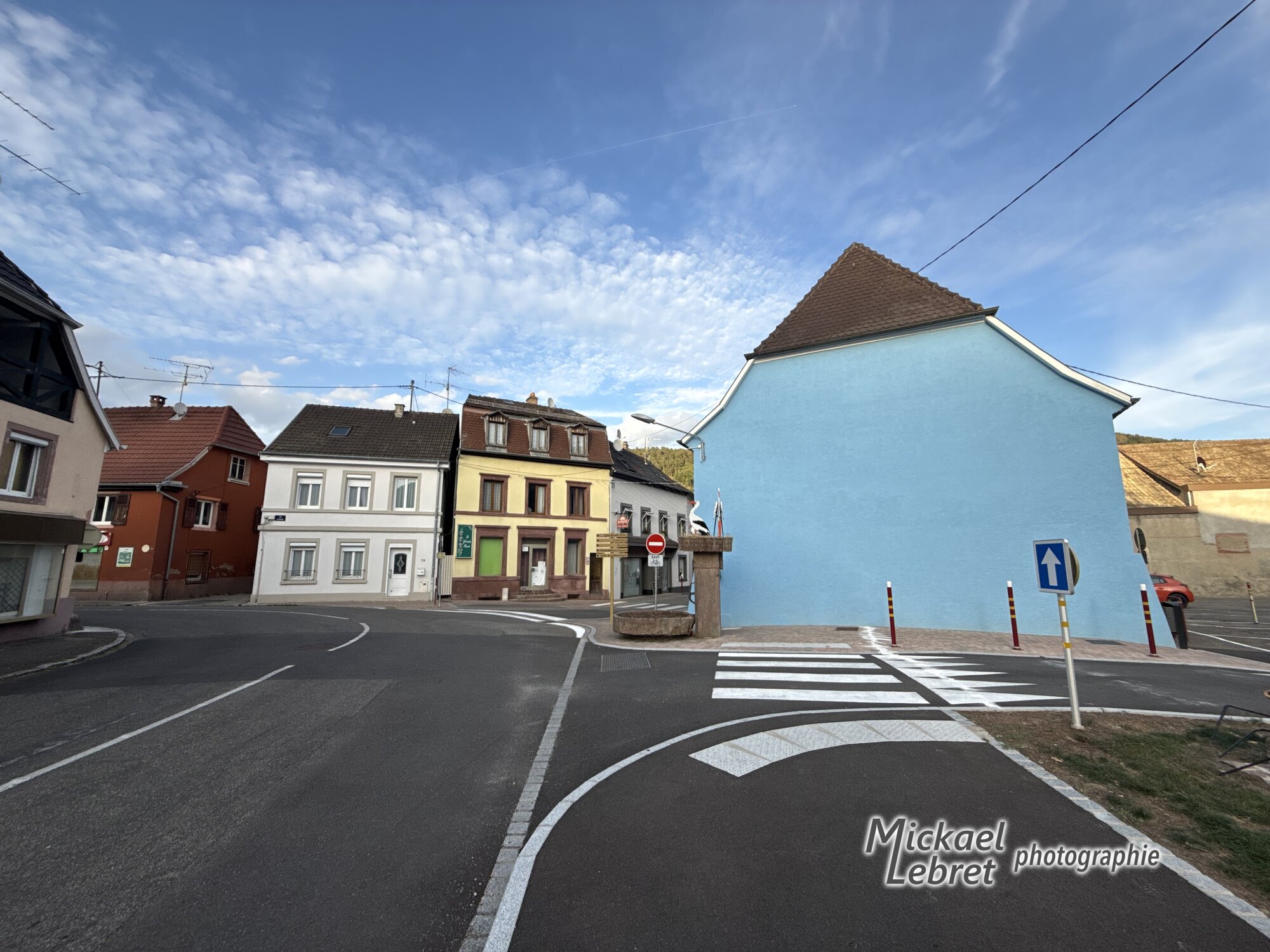 Le carrefour du centre de Buhl, au débouché de la ruelle
