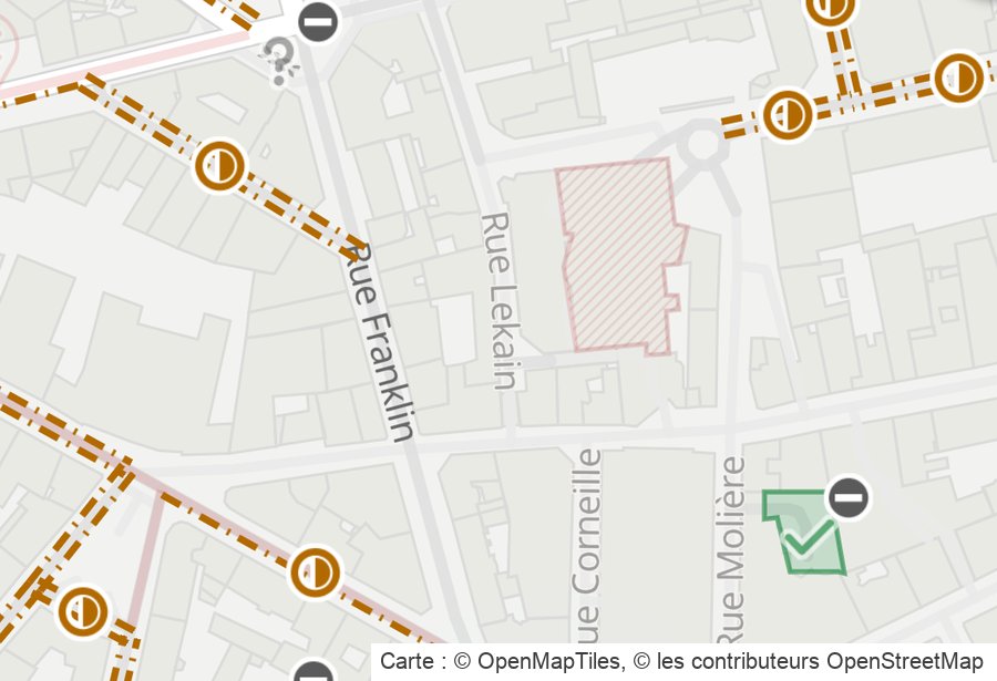 Près de la place Graslin à Nantes, un soir après 19 h, « Gratuit uniquement » coché : les rues gratuites en ambre